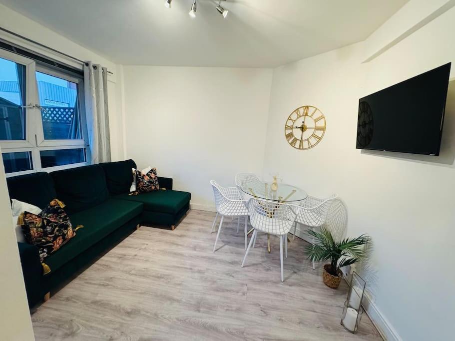 Appartamento 1 Bdr Near Canary Wharf Londra