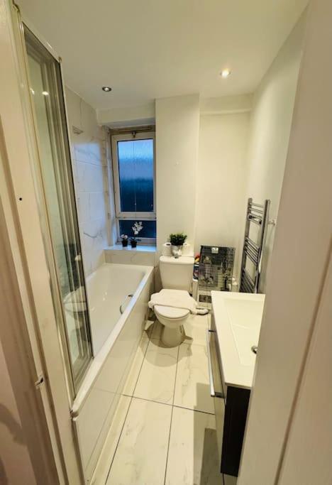 Appartamento 1 Bdr Near Canary Wharf *